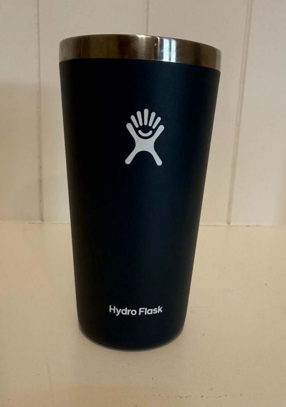 Hydro Flask 20 oz All Around Tumbler in Navy Blue